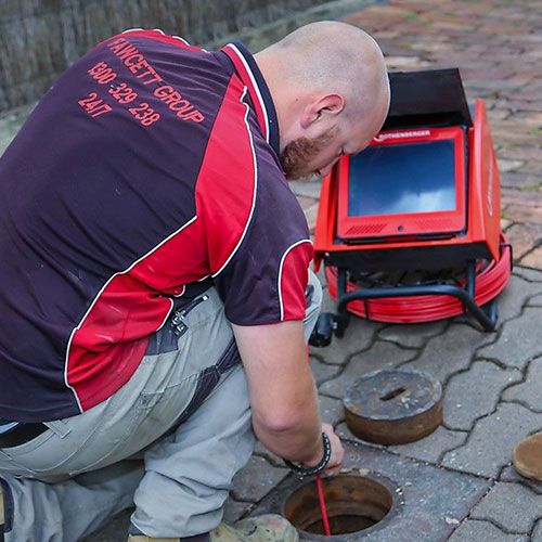 Plumbers in Taperoo
